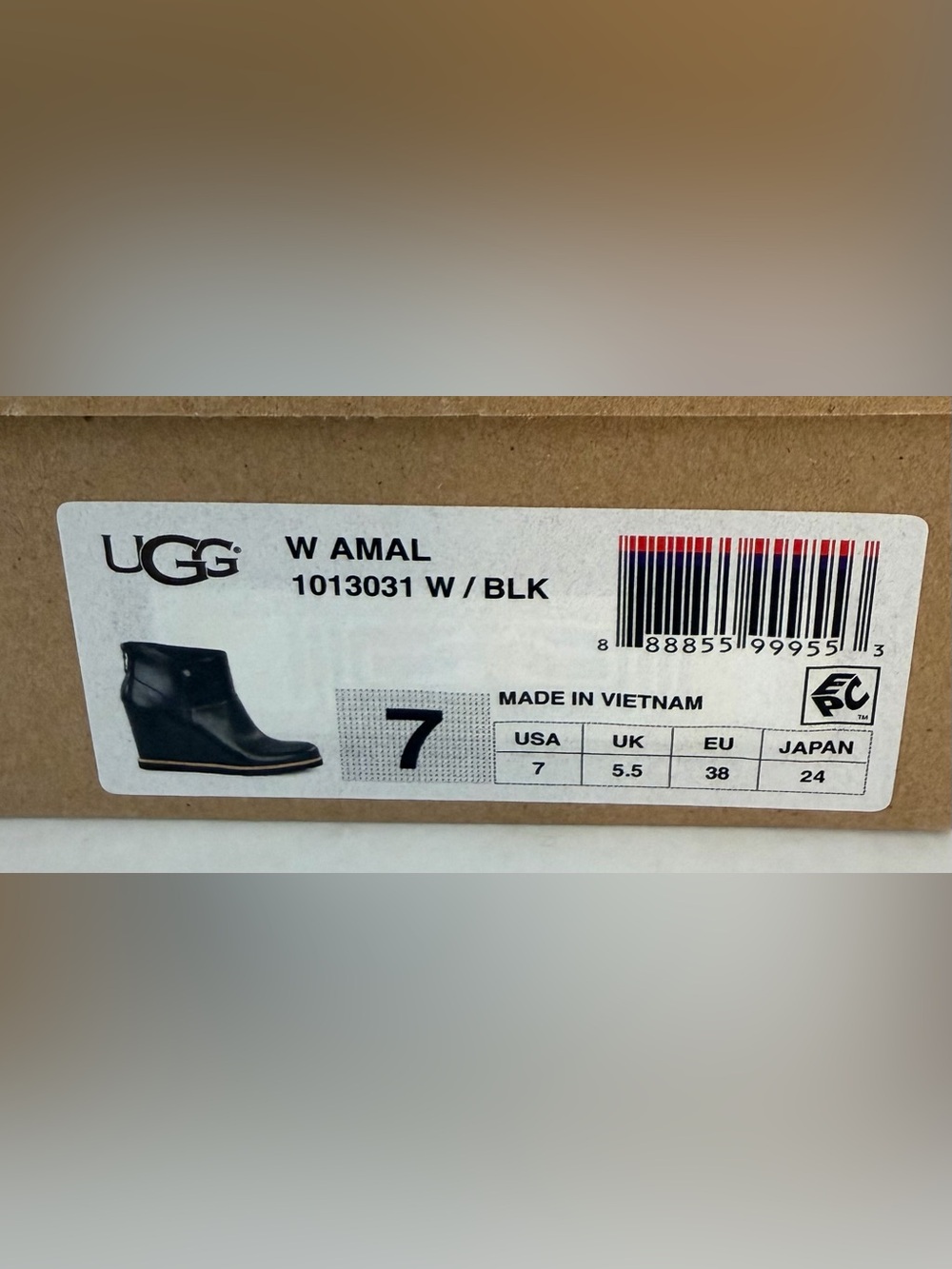 UGG Amal Black Leather Hidden Wedge Ankle Boots Women’s 7 NIB + Dust Bag - Picture 3 of 10